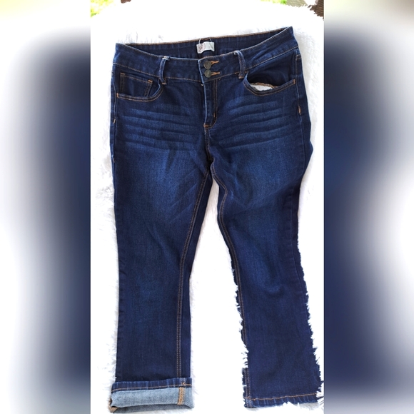 So JRS. JEAN CAPRIS, SIZE 13 - Picture 1 of 4